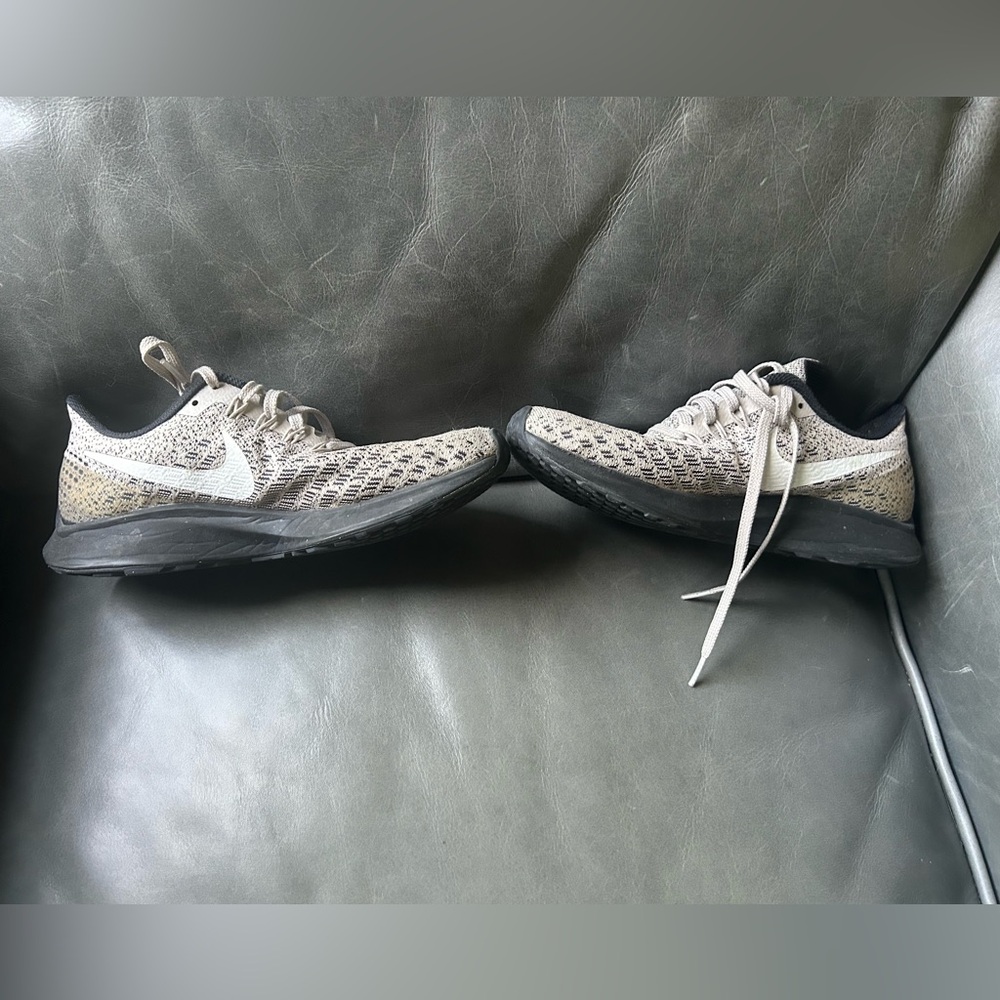 Nike Women's Athletic Shoes - Tan and Black